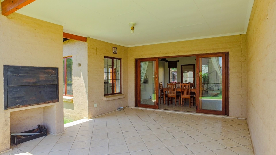 To Let 3 Bedroom Property for Rent in The Coves North West